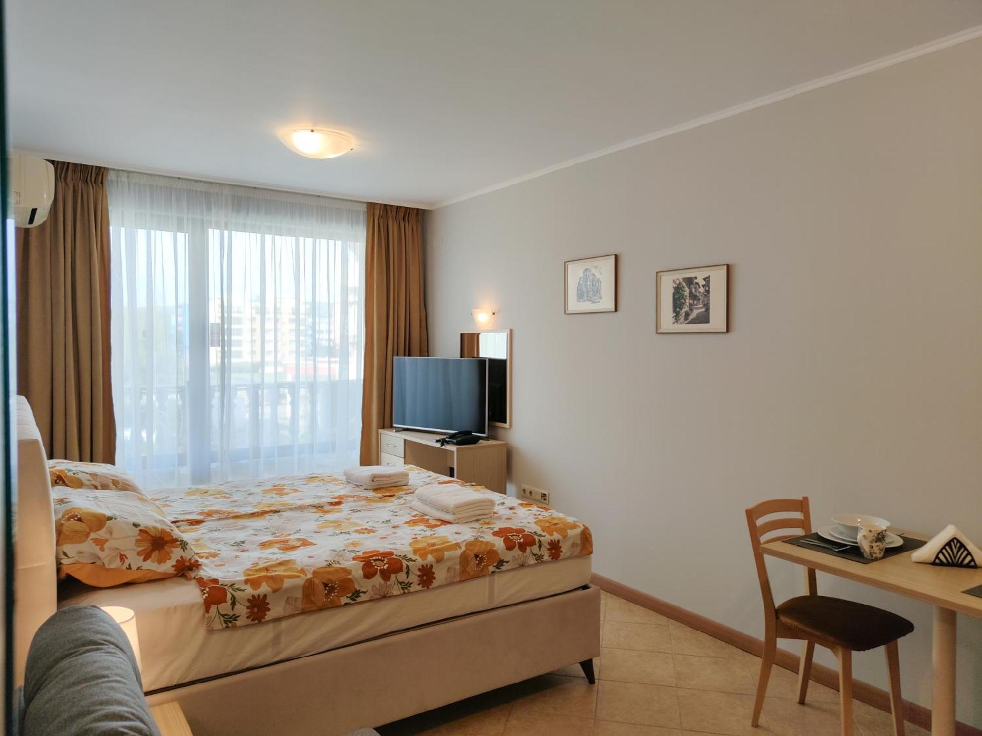 Royal Sun Holiday Apartments Sunny Beach Esterno foto